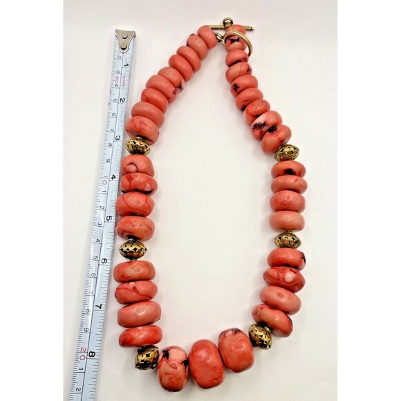 Vintage Pink Coral Chunky Necklace Beautiful! - Picture 8 of 9